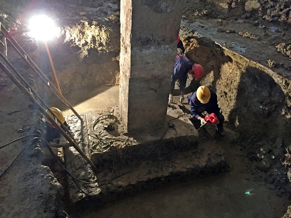 房屋加固公司中的喷射混凝土加固施工 房屋加固公司中的喷射混凝土加固施工