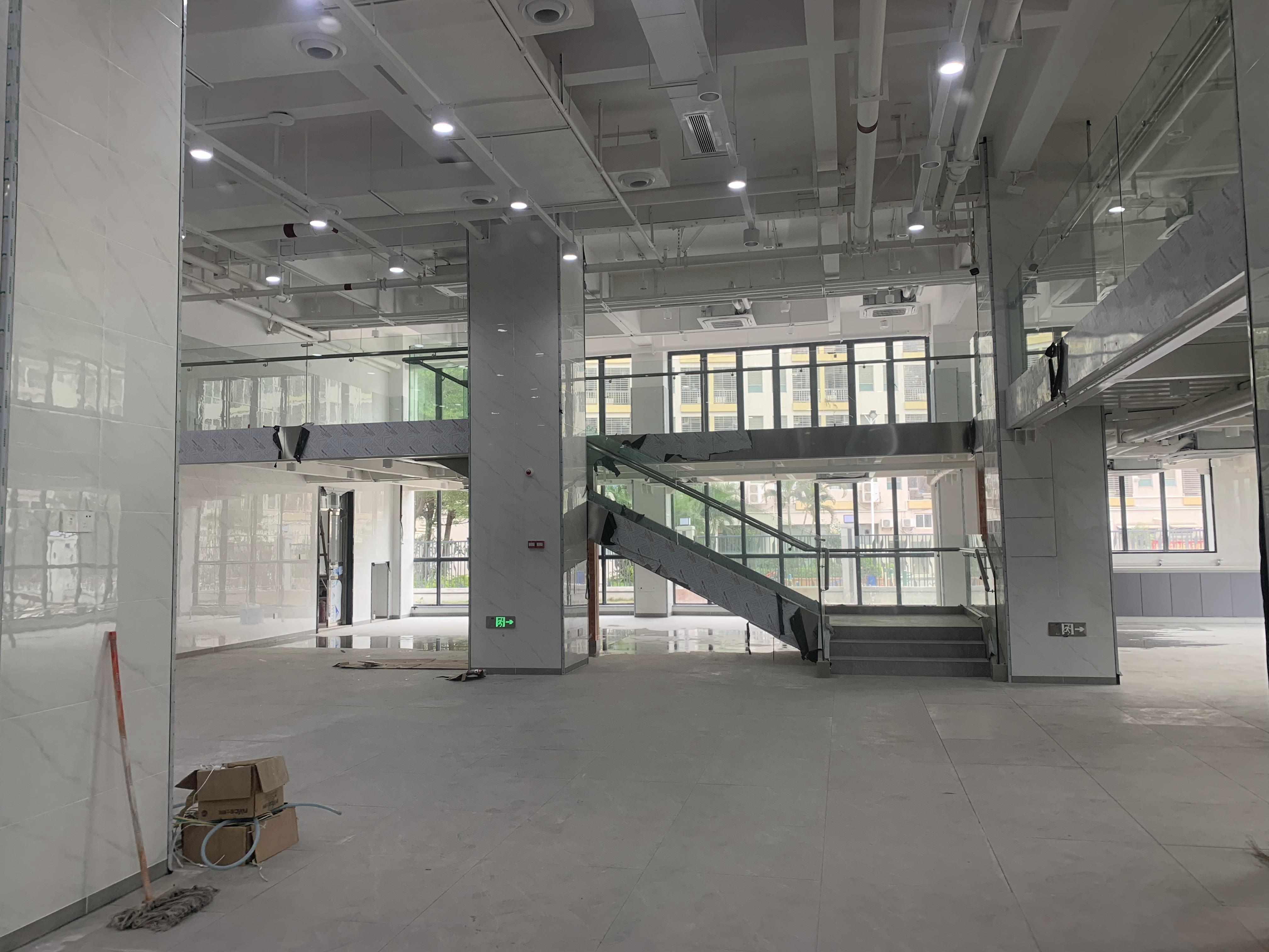 钢结构夹层安装完成装...