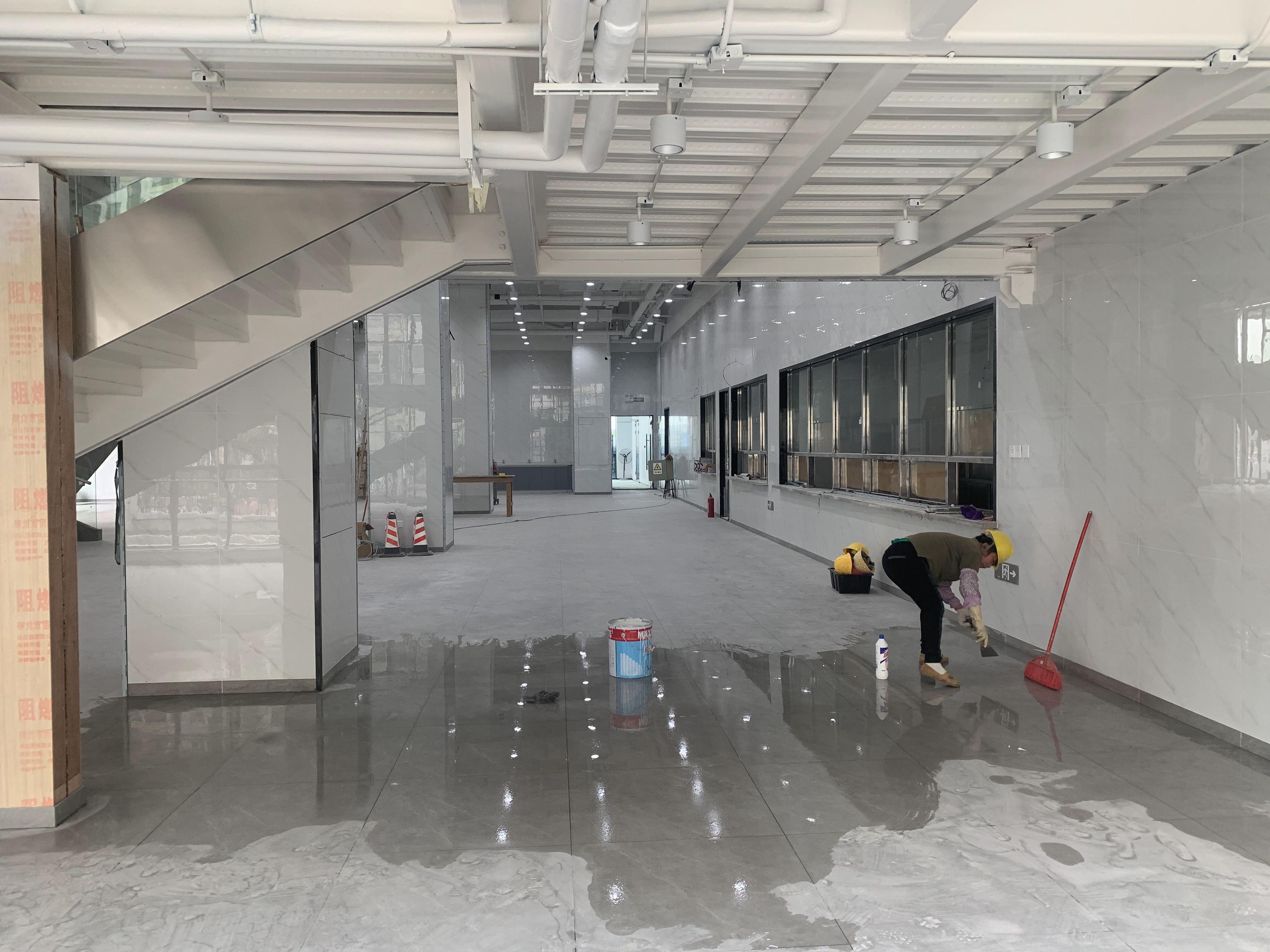 钢结构夹层安装完成