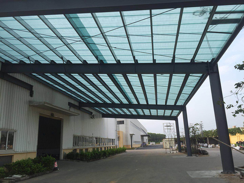 工业园钢结构雨棚安装...