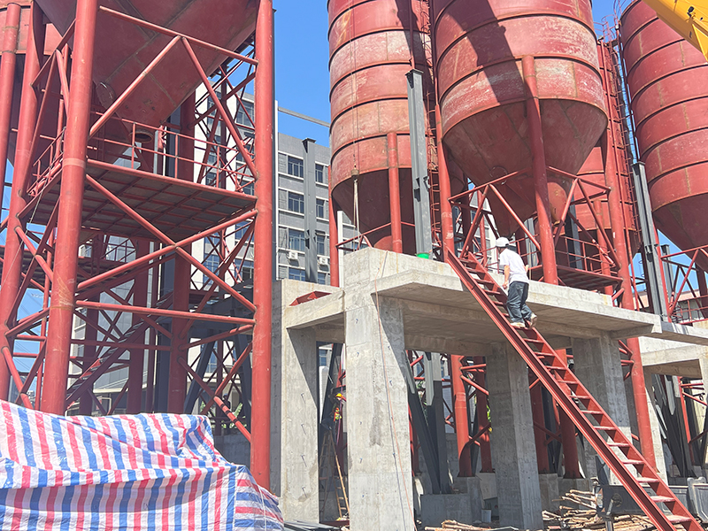 钢结构罐体检修平台吊...