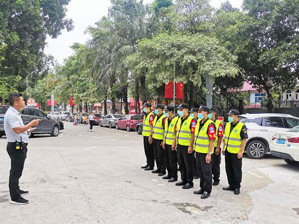 隐贤山庄执勤现场