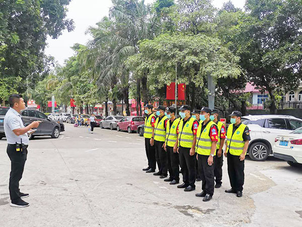 隐贤山庄执勤现场