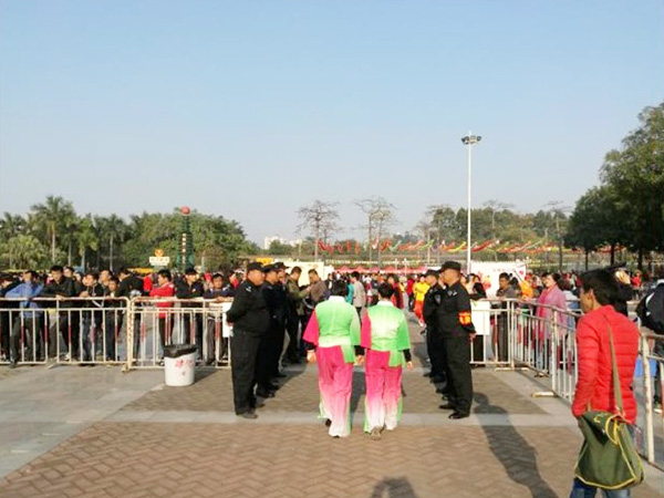 元宵节安保执勤现场