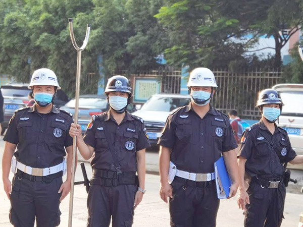 常平镇土塘小学执勤