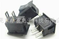 船型开关两脚和三脚的差异