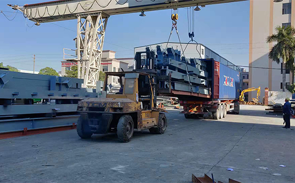 钢结构出口菲律宾装柜