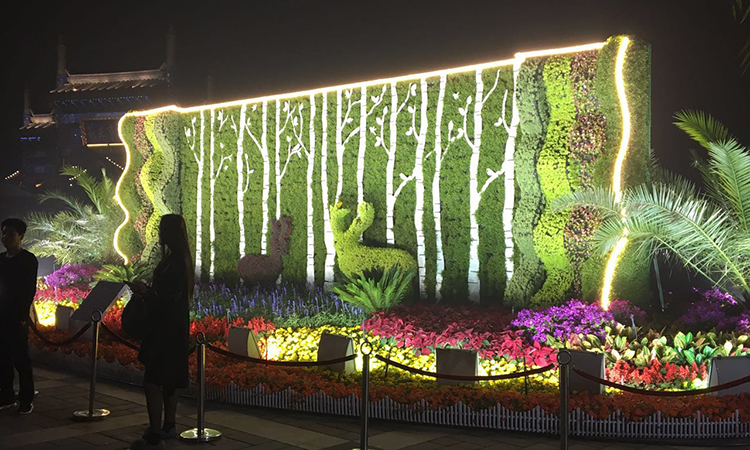 广场仿真植物墙