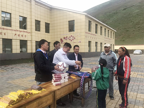 慧百BOSS助力贫困...