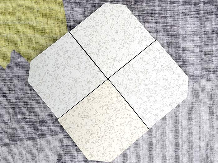 Why can wood-based anti-static floor also be used in the computer room?