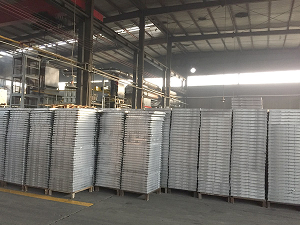 防静电地板生产车间