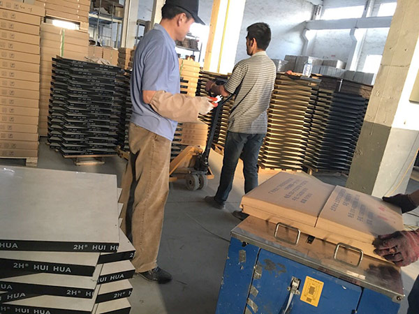 防静电地板生产