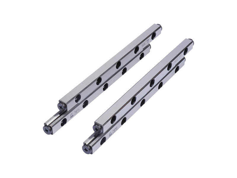 交叉滚子导轨和直线导轨对比