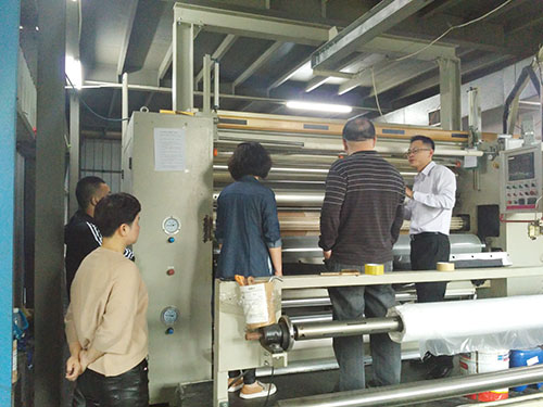 台湾客户来工厂考察