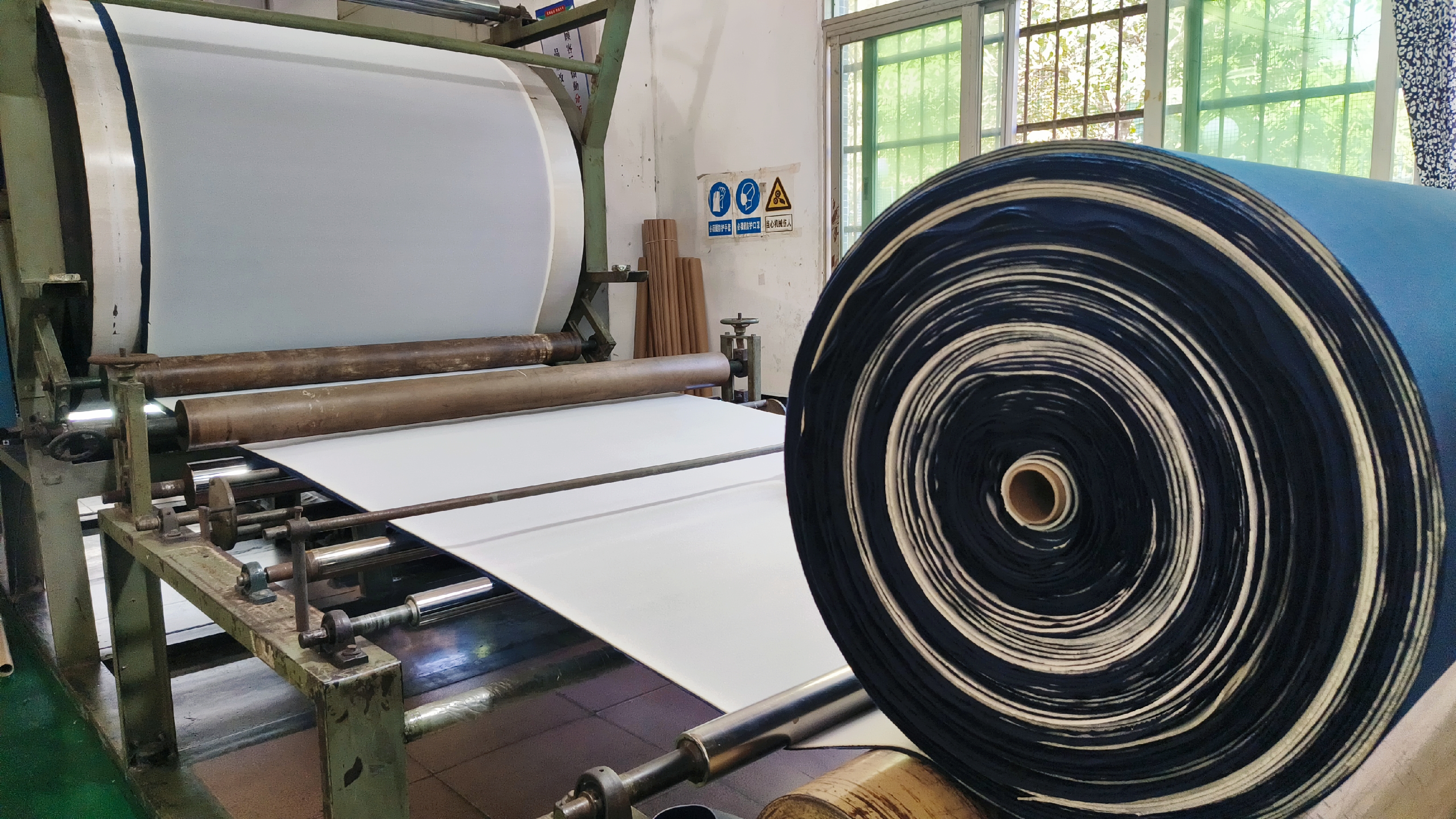 布料复合海绵加工日产3w码快速出货-金凤桥复合厂家