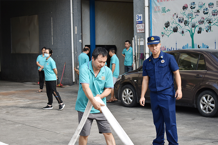 2023年度金凤桥面料复合厂家消防演习