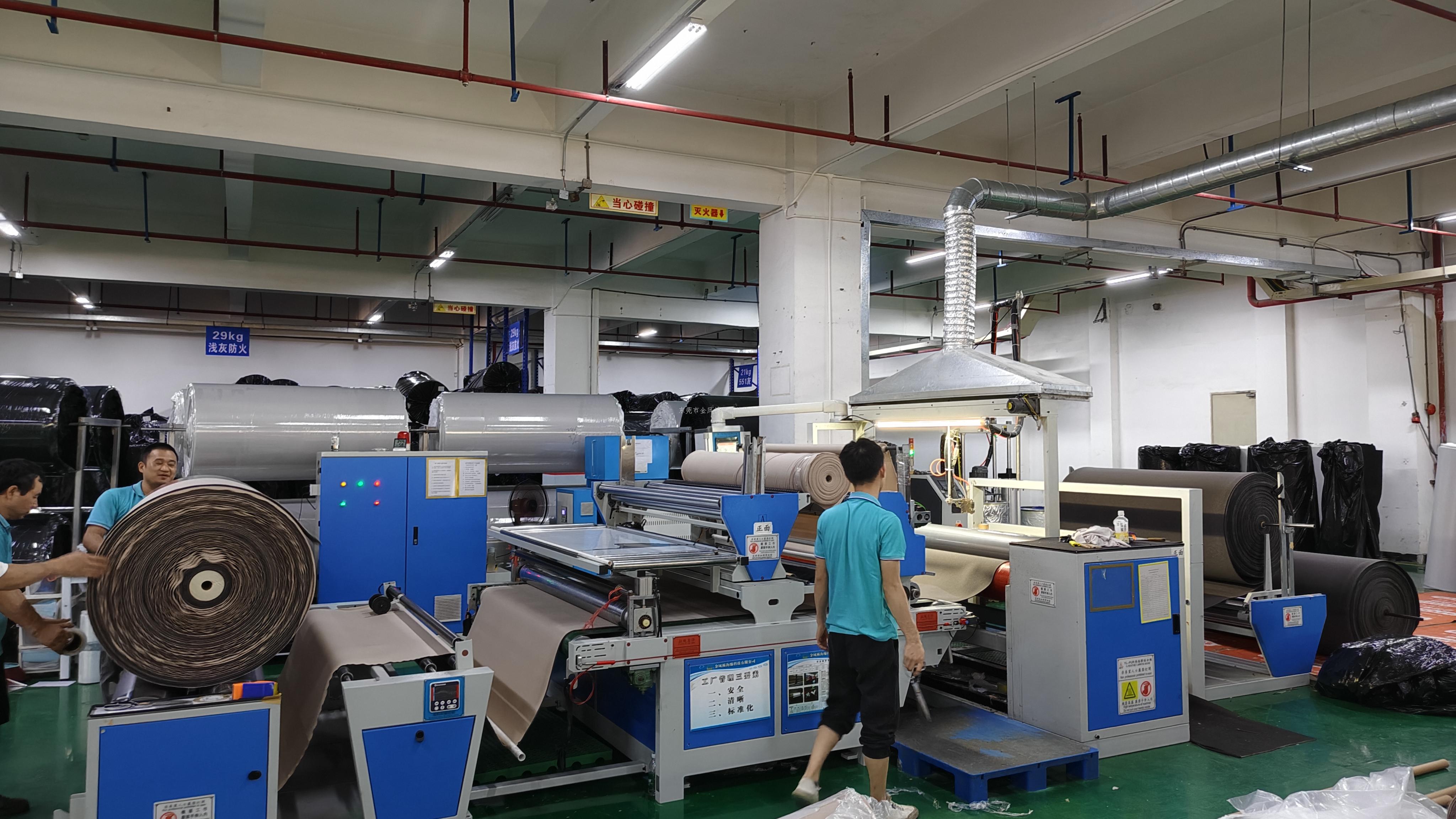 海绵复合面料工厂品质把控造就金凤桥6000平米规模