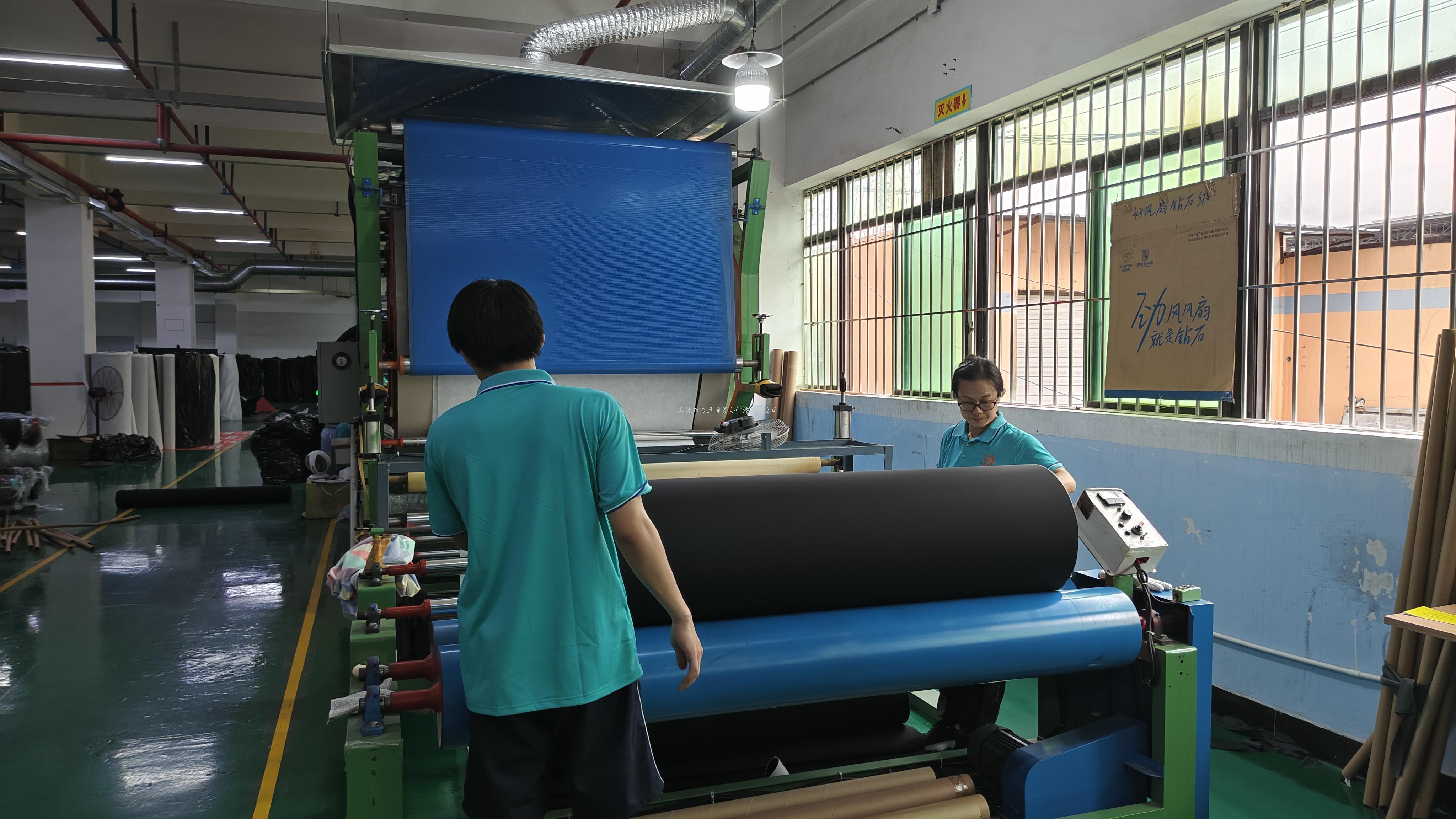 质量是金凤桥25年布料复合加工厂刻进骨子的信誉