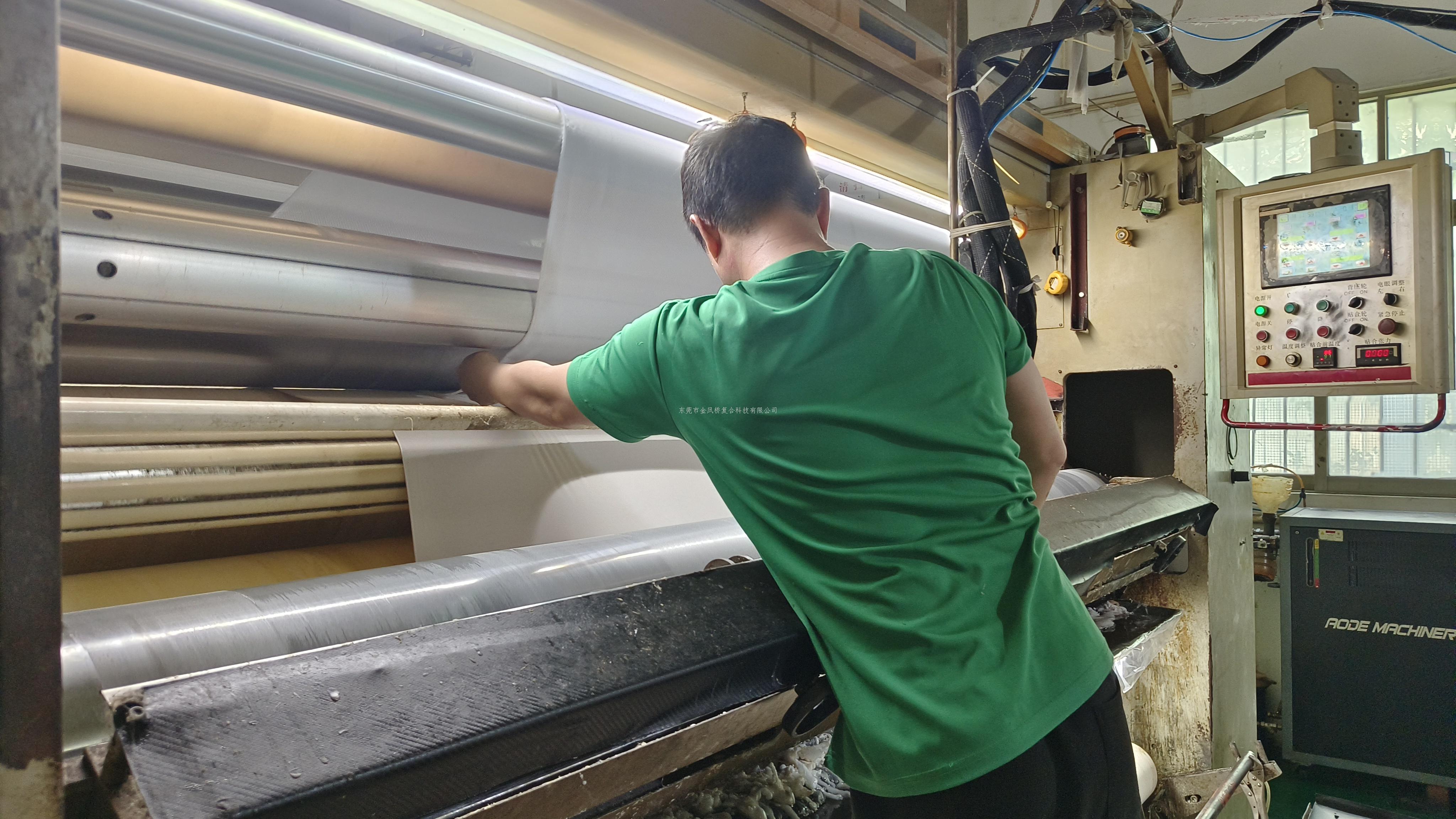 2.4米宽幅面料复合不用愁！金凤桥厂家为服装品牌赋能增效