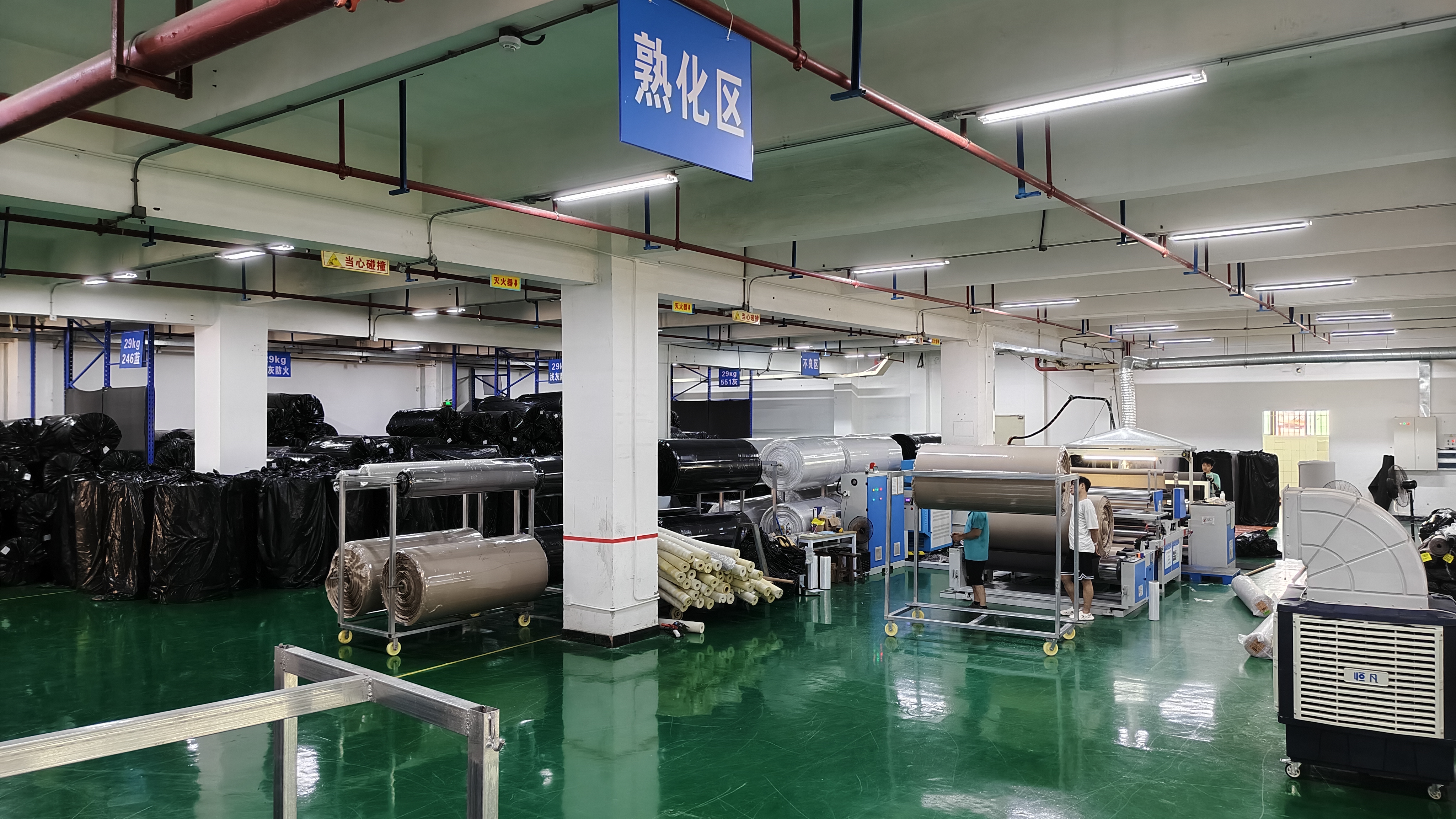 只做海绵复合布面料,碰上热熔胶复合就犯了难-金凤桥复合