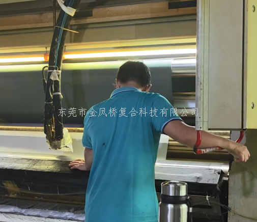 "布"同凡响:藏在面料里的热熔胶复合技术-金凤桥复合