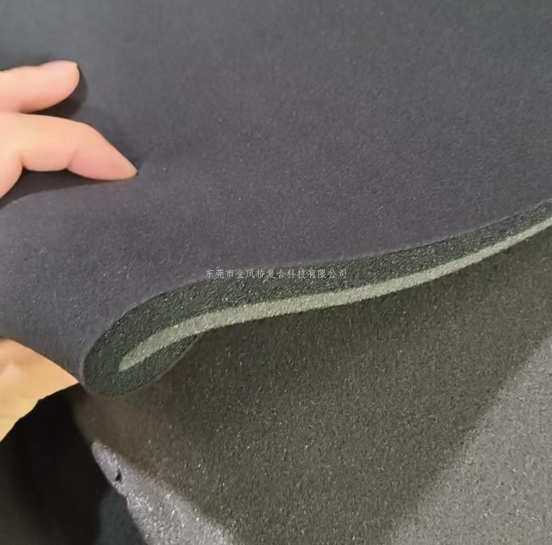 海绵复合面料8组产线全开日产能超3万米-金凤桥复合