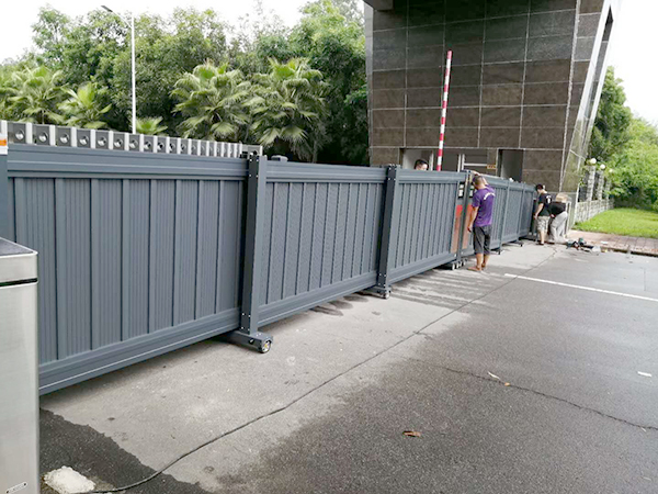 某部队段滑门（分段平...