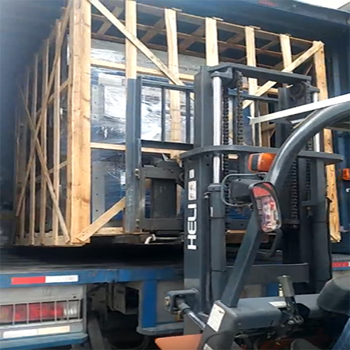 板材拉丝机出货现场