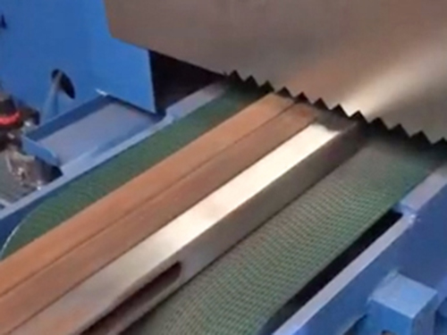 输送式方管拉丝机