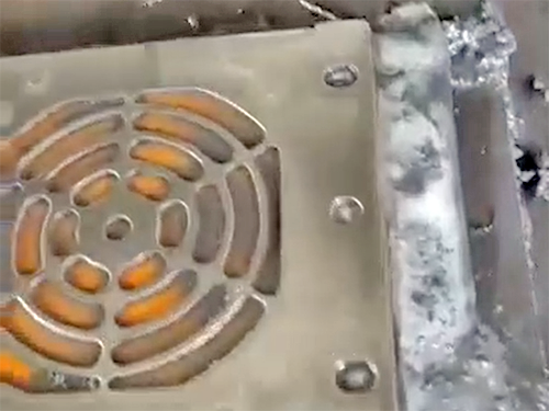 电脑箱自动拉丝机