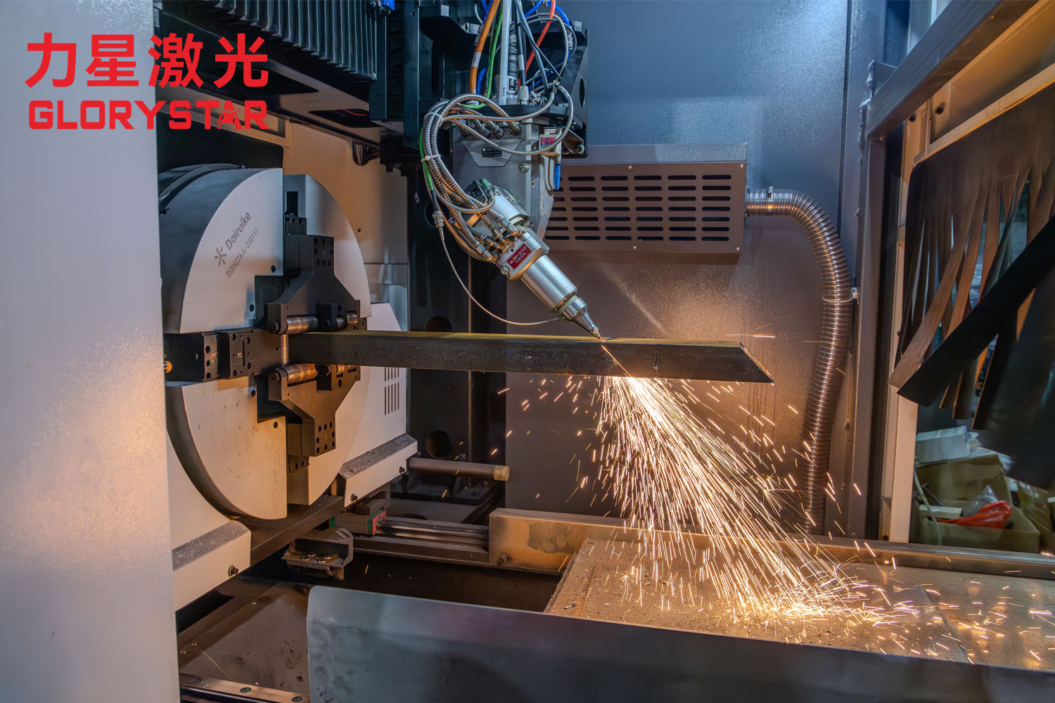 金属管材光纤激光切割机如何选择？高效加工解决方案解析