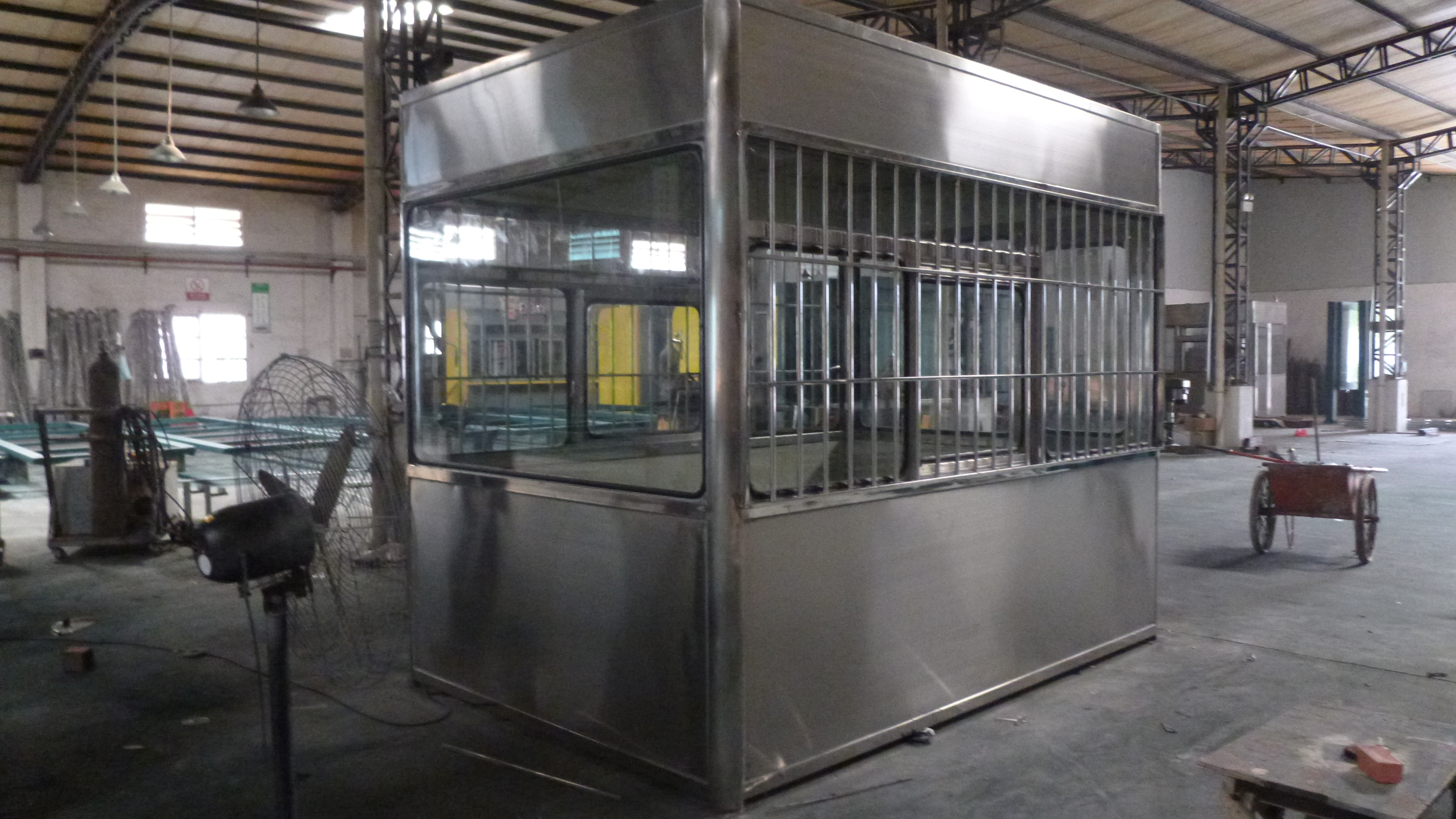 东莞从莞深高速不锈钢...