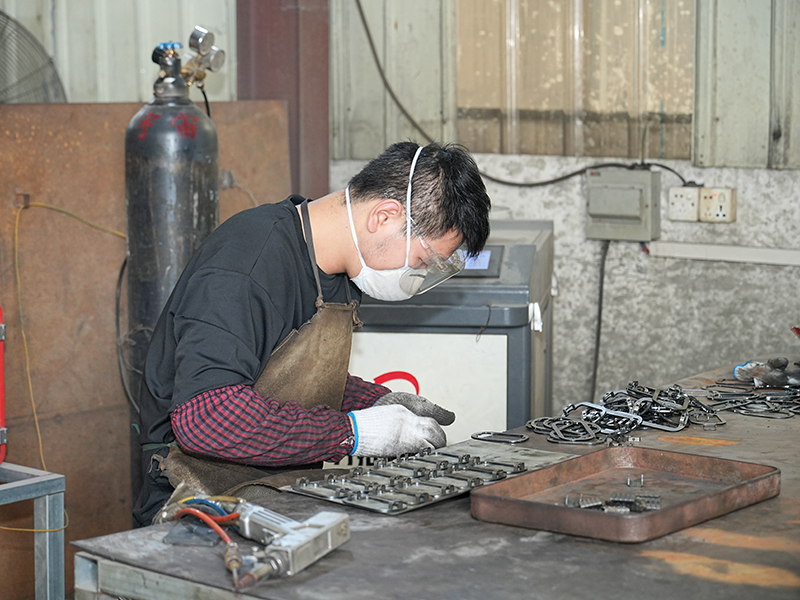 车位锁生产实录