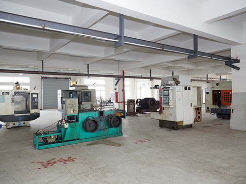 三楼CNC加工中心