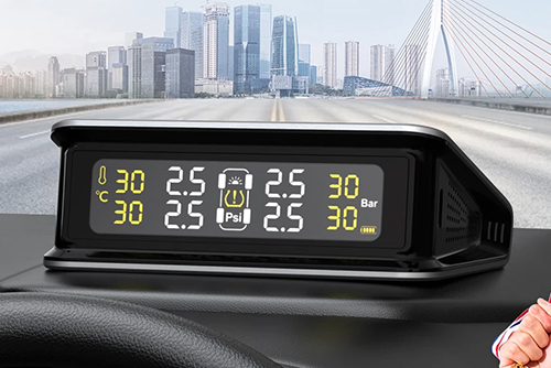 高温多雨时注意车辆安全