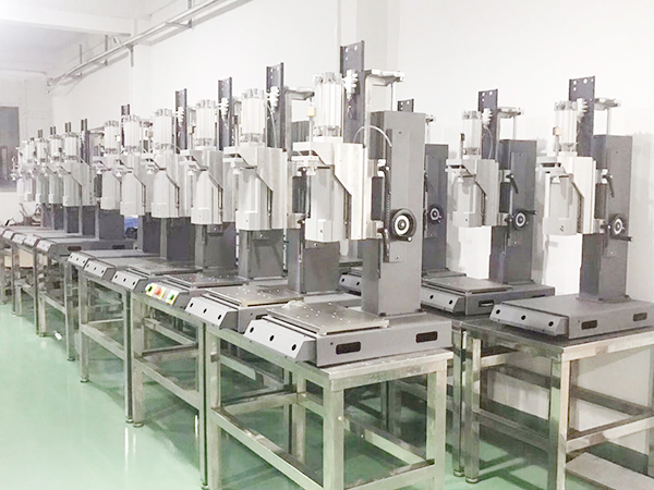 高精密机装配车间