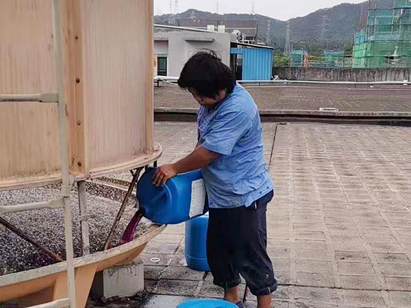 循环水加药清洗