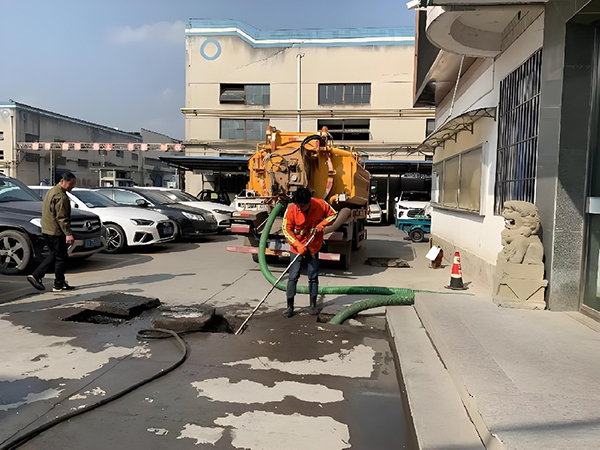 高压清洗管道