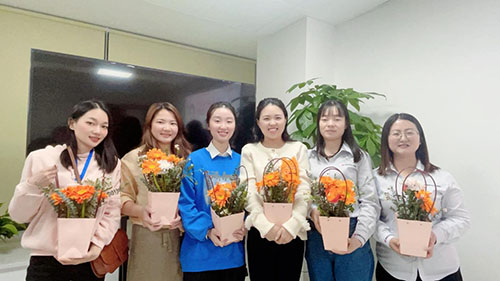 三八妇女节｜不负韶华，愿我们心中繁花似锦