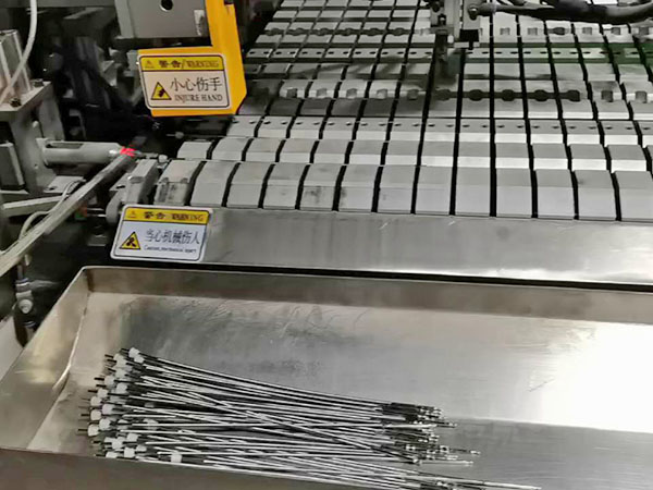 全自动穿丝点焊测量打...