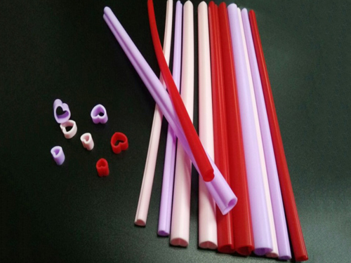 心形硅胶吸管生产