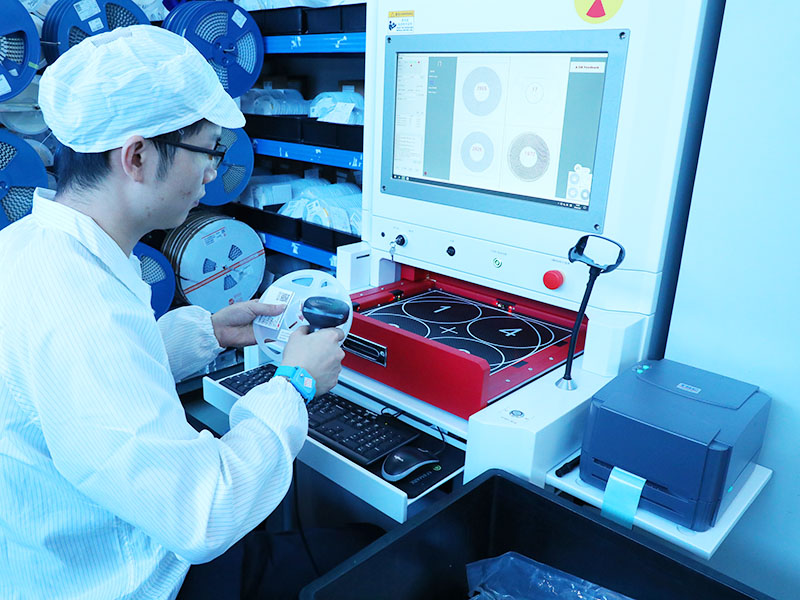 自动点料作业仓