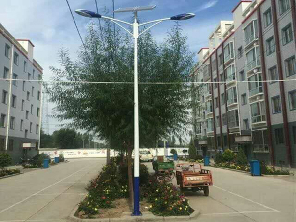 40W分体太阳能路灯