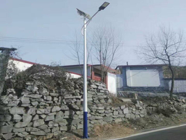 30W分体太阳能路灯