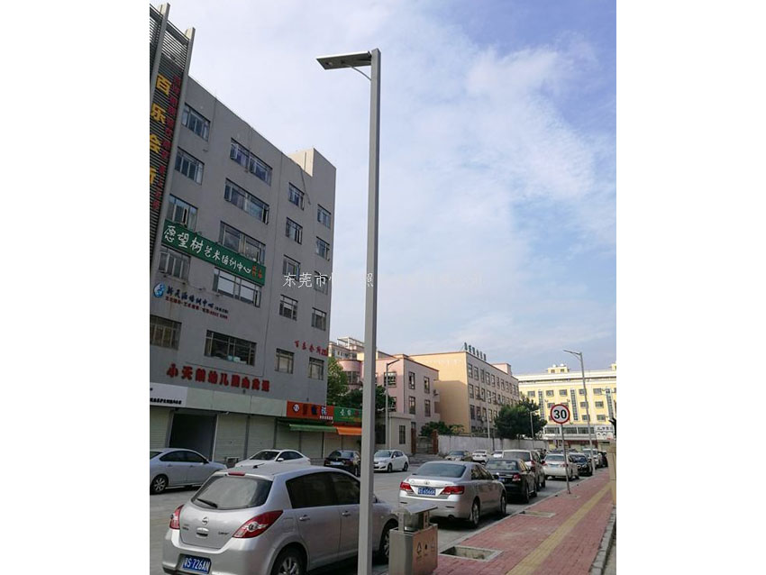 东莞一体化太阳路灯工程案例