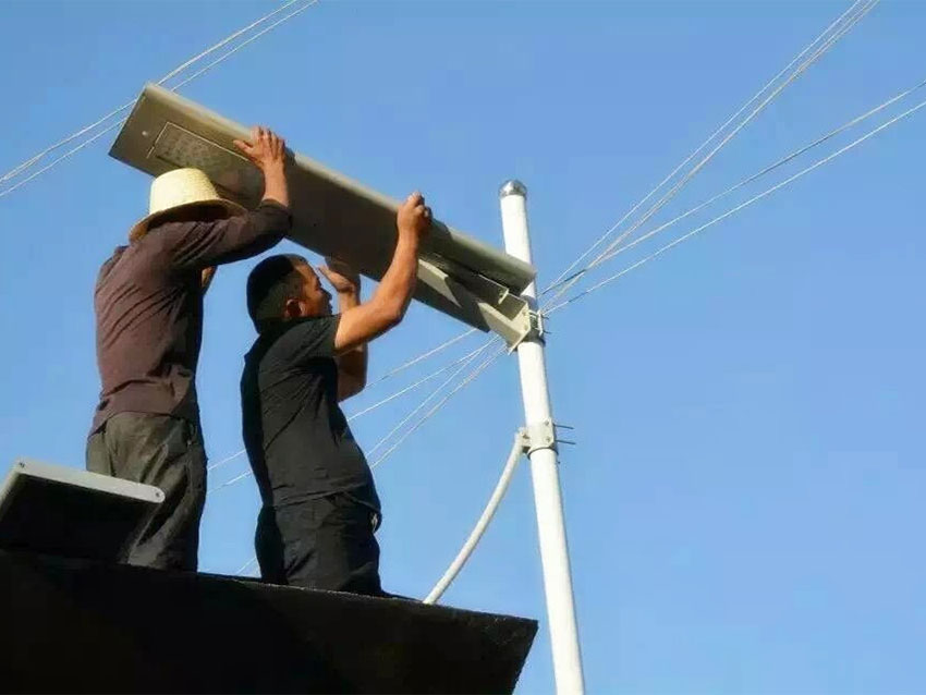 60W太阳能路灯安装