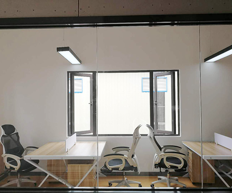 办公楼空中花园会议室