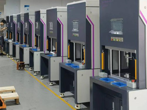 汽车空调阀芯压装