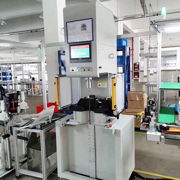 螺杆伺服旋铆机