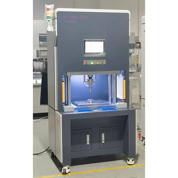 四柱型伺服压力机